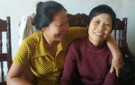 Nước mắt ngày gặp lại sau 20 năm của 2 chị em gái 
