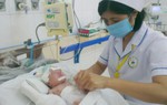 Cứu sống bé sơ sinh 10 ngày tuổi bị viêm phúc mạc bào thai