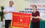 TƯ Hội LHPNVN nhận cờ thi đua của Chính phủ