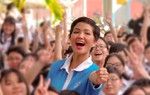 Quyết không tảo hôn, cô gái Ê Đê tỏa sáng với ngôi vị hoa hậu