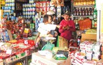 Pháp luật 'bỏ quên' hàng triệu hộ kinh doanh cá thể?
