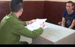 Bảo vệ dùng bim bim dụ nữ sinh bán trú để dâm ô