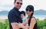 Vợ chồng siêu mẫu Hà Anh cho con gái hơn 1 tháng tuổi ra biển, trồng cây