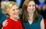Ái nữ nhà Hillary Clinton nối tiếp giấc mơ của mẹ