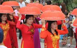Nhộn nhịp hội đền Hát Môn