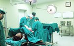 Kịp thời giúp sản phụ bị sa dây rốn, đờ tử cung được 'mẹ tròn con vuông'