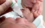 Lạm dụng nước muối sinh lý có thể tử vong