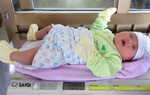Quảng Ninh: Bé sơ sinh có cân nặng 'khủng' hiếm gặp 