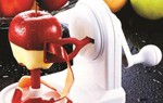 Gọt trái cây bằng máy