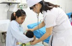 Trẻ 20 ngày tuổi suýt chết vì uống sái thuốc phiện 