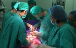 Truyền 8 lít máu cứu sản phụ bị đờ tử cung sau sinh