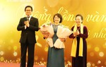 Hành trình 18 năm cùng doanh nhân nữ ra biển lớn