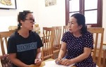 Bé trai nghi bị bạo hành khi ở cùng cha và mẹ kế: Mẹ đẻ mong giành lại quyền nuôi con