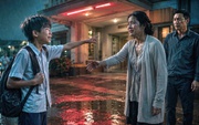 Mẹ chọn hạnh phúc, con bỏ nhà đi