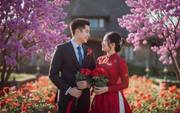 Nụ tầm xuân nở ra xanh biếc