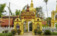 Độc đáo ngôi chùa Việt duy nhất tại Luông Pha Băng