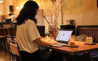 Phía sau câu chuyện "khách gọi 1 đồ uống rồi ngồi làm việc cả ngày" khiến chủ quán cafe đau đầu