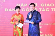 Nhà thiết kế giải thích lý do chọn sen cho mẫu áo dài biểu trưng Nhà giáo Việt Nam
