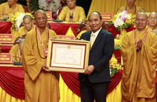 Chủ tịch nước Nguyễn Xuân Phúc dự lễ khai mạc Đại hội Phật giáo toàn quốc lần thứ IX