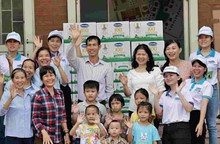 Vinamilk và Quỹ sữa Vươn cao Việt Nam tổ chức nhiều hoạt động nhân dịp 15 năm thành lập