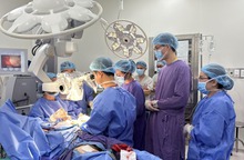 Bệnh viện Việt Đức đã mổ phiên trở lại