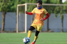 Đội tuyển Nữ Việt Nam làm quen với trái bóng của Vòng chung kết World Cup 2023