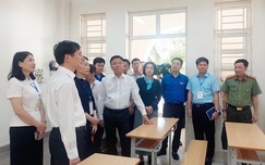 Phó Thủ tướng kiểm tra công tác chuẩn bị kỳ thi tốt nghiệp THPT tại Quảng Ninh