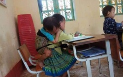 Chủ tịch xã lên tiếng về bức ảnh bé gái 7 tuổi phải địu em khi học ở trường