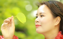 “Nàng thơ” Phạm Thị Ngọc Thanh trong veo với nắng thu