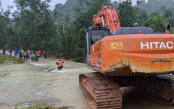 Lập Sở Chỉ huy tiền phương triển khai cứu hộ tại khu vực thủy điện Rào Trăng 3