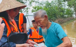 Kêu gọi ủng hộ miền Trung hơn 30 tỉ, Thủy Tiên vẫn bị cư dân mạng “ném đá”