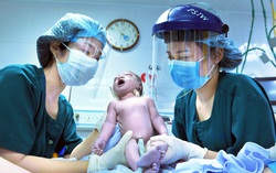 Hình ảnh Việt Nam chống đại dịch Covid-19 xuất hiện tại Quảng trường Thời đại Mỹ