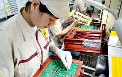 Nhà vô địch chinh phục những mối hàn