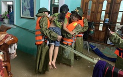 Mưa lớn vẫn tiếp tục trút xuống Quảng Bình, cảnh báo lũ quét, sạt lở đất