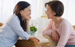 “Cú bẻ lái” để tránh xích mích với mẹ chồng