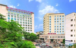 Nữ điều dưỡng bị người nhà bệnh nhân đánh dập nhãn cầu mắt phải