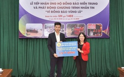 Trao 1,5 tỷ đồng ủng hộ đồng bào miền Trung bị lũ lụt