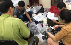Bắt quả tang cơ sở ở Hà Nội đang “hô biến” hàng Trung Quốc thành hàng hiệu