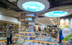 Khám phá nhà sách 3.000m2 đẹp như khu triển lãm nghệ thuật ở Hà Nội