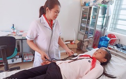 Nữ hộ sinh 13 năm tận tụy chăm sóc sức khỏe người dân biên giới