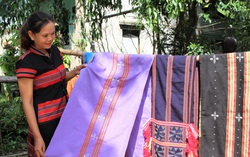 Khao khát bảo tồn văn hóa dệt thổ cẩm của người Cơ Tu