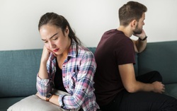 Ngay sau tuần trăng mật đã phát hiện ra chồng là kẻ lông bông, tinh vi
