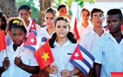 Triển lãm “Cuba trong trái tim nhân dân Việt Nam”