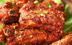 Chán xào chua ngọt, đem sườn xóc tỏi ớt lại được món ngon khiến hàng xóm cũng thèm
