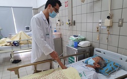 Ăn được trọn vẹn bát cháo sau 20 năm nhờ phẫu thuật 2 trong 1