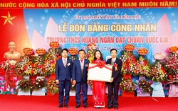 Trường THCS Hoàng Ngân đón Bằng công nhận Trường đạt chuẩn Quốc gia