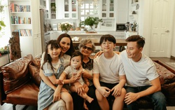 Hoàng Bách: 'Tôi không uốn nắn con quá nhiều'