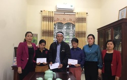 Hội LHPN Nghi Xuân (Hà Tĩnh) thăm hỏi các gia đình có người thân gặp nạn trong bão lũ