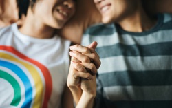 Phòng chống bạo lực với người nữ yêu nữ trong thời Covid