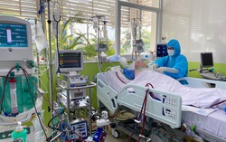Phi công người Anh nhiễm Covid-19 có tín hiệu tỉnh, tiếp xúc được